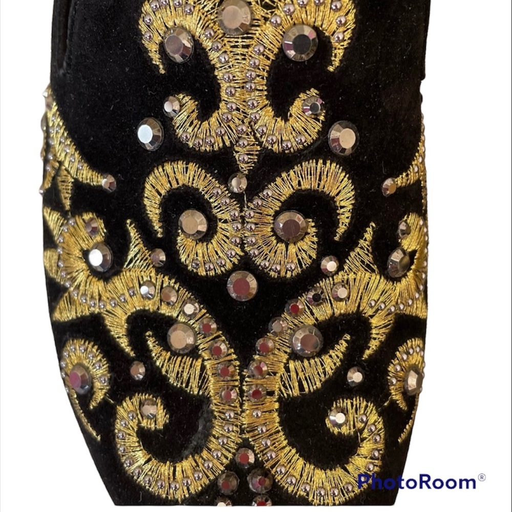 BALDAN black, gold embellished suede flat in 38EU..Never worn - Picture 3 of 7